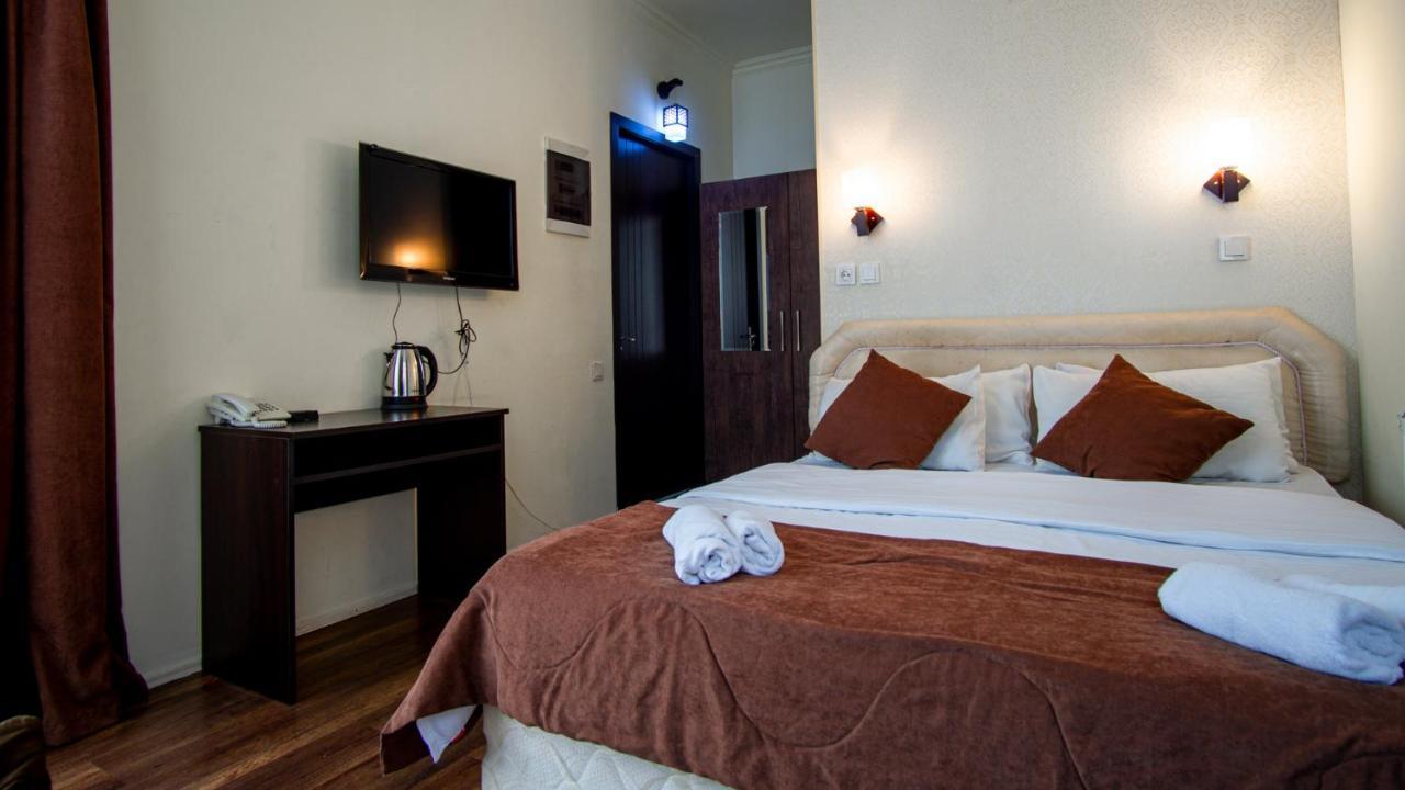 Aia Hotel Tiflis Dış mekan fotoğraf
